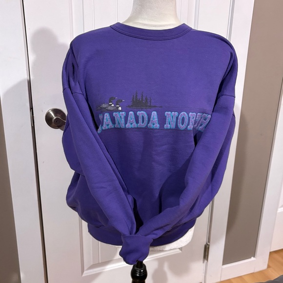 VINTAGE Canada North Graphic Crewneck Pullover Sweater - Picture 2 of 6